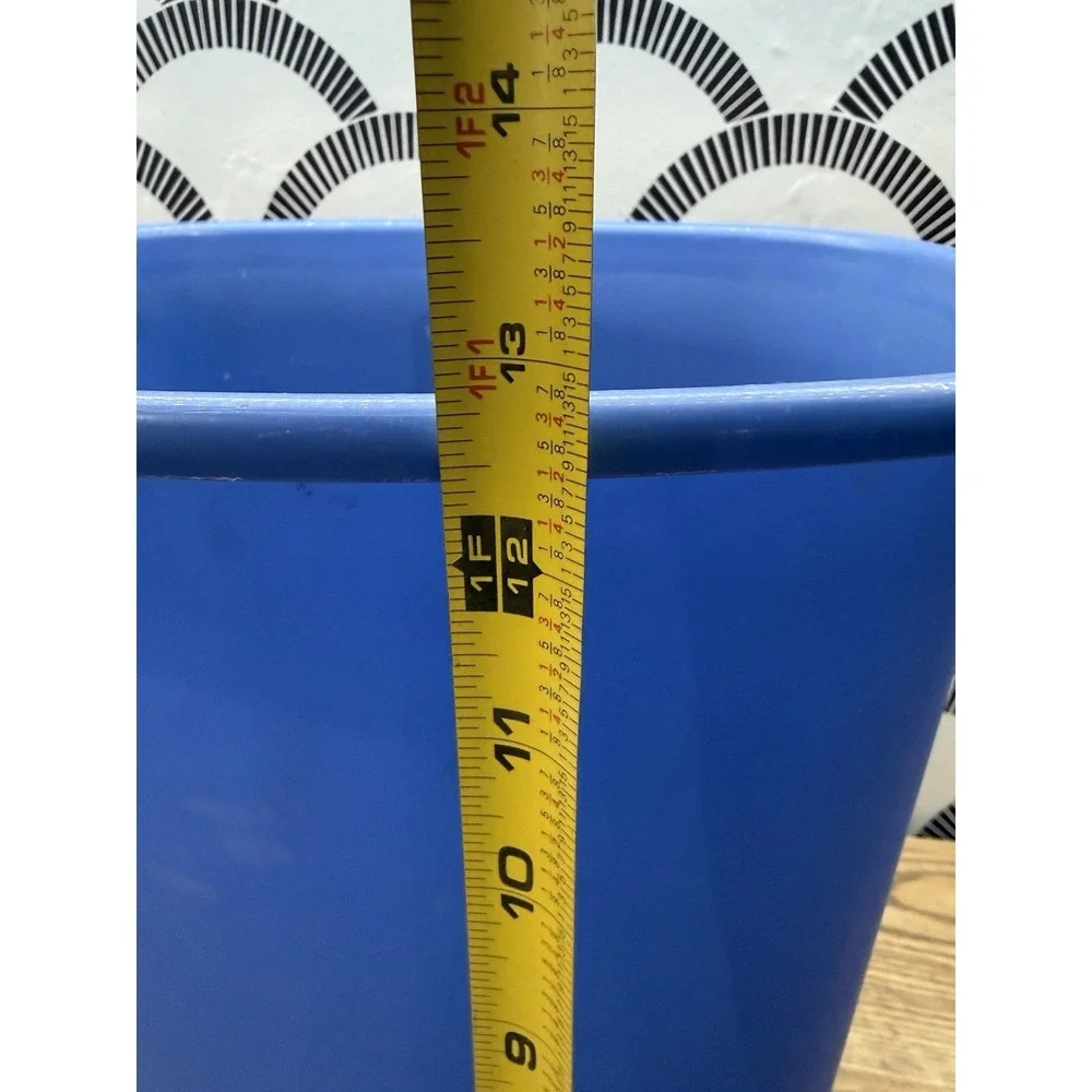 VTG 1998 Contour‎ Rubbermaid Vanity Waste Basket Trash can 2305 Blue 3 Gal